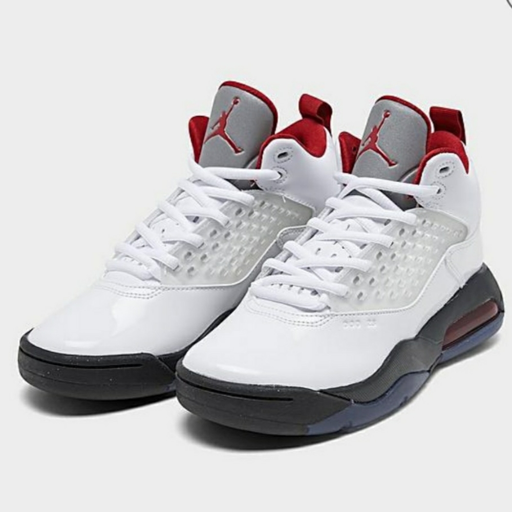 Jordan Maxin 200 (GS) Kids Boys Basketball Shoes